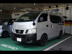 RECARO�i���J���V�[�g�j�@NISSAN�@NV350�L�����o���@�Ɂ@���J���@SR-7F�@GK100�@BK/BK�@�A�[�����X�g�t���@�~2�r�@����