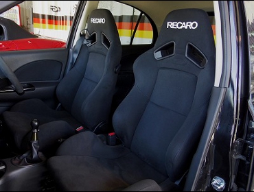 RECARO�i���J���V�[�g�j�@NISSAN�@�}�[�`�@K13���i2015�N�j�@�Ɂ@RECARO�i���J���j�@SR-7�@KK100�@BK�@�~2�r�@����