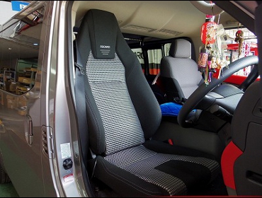 RECARO�i���J���V�[�g�j�@NISSAN�@NV350�L�����o���i2012�N�j�@�Ɂ@RECARO�i���J���j�@LX-F�@IN110�@BK�@����