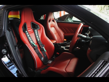NISSAN�@R35�@GT-R�@�Ɂ@RECARO�i���J���j�@�X�|�[�c�X�^�[LL100H���U�[SE�@RED���U�[�@����