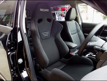 RECARO�i���J���V�[�g�j�@NISSAN�@�G�N�X�g���C���@T32�i2018�N�j�@�Ɂ@RECARO�i���J���j�@SR-6�@GK100S�@BK�@����