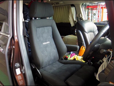 RECARO�i���J���V�[�g�j�@NISSAN�@�G���O�����h�@�n�C�E�F�C�X�^�[�@E52�i2014�N�j�@�Ɂ@RECARO�i���J���j�@�G���S���hMV�@BK�@�V�[�g�q�[�^�[�t���@����