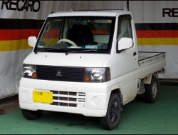 NISSAN�@�N���b�p�[�g���b�N�@U27T�i2004�N�j�@�Ɂ@RECARO�i���J���j�@LX-F�@TR�@NN�@BK�@�A�[�����X�g�t���@���ʃJ�o�[�t���@����