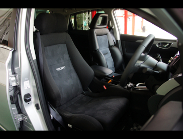 NISSAN�@�V���t�B�[�@TB17�i2017�N�j�@�Ɂ@RECARO�i���J���j�@�G���S���hD�@���@CT�@����