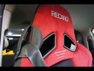 NISSAN�@NV350�@�v���~�A��GX�i2018�N�j�@�Ɂ@RECARO�i���J���j�@SR-7F�@GU100�@RED�@�A�[�����X�g�t���@����
