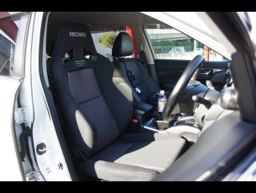 NISSAN�@�G�N�X�g���C���@T32�@�Ɂ@RECARO�i���J���j�@SR-7F�@GK100�@BK/SIL�@�V�[�g�q�[�^�[�t���@����
