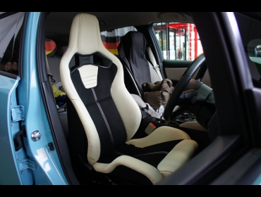 NISSAN�@���[�t�@ZE1�@�Ɂ@RECARO�i���J���j�@�X�|�[�c�X�^�[�@CL210H�@���@����