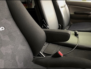 NISSAN�@NV350�L�����o���@�Ɂ@RECARO�i���J���j�@�G���S���hMV�@BK�@�A�[�����X�g�t���@����