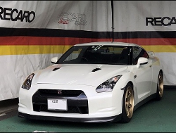 NISSAN�@GTR�@R35�i2008�N�j�@�Ɂ@RECARO�i���J���j�@SR-7�@KK100�@BK�@�V�[�g�q�[�^�[�t���@����