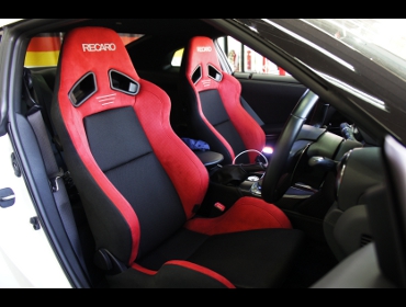 NISSAN�@GTR�@R35�@�Ɂ@RECARO�i���J���j�@SR-7�@GU100�@RED�@�~���E�@����