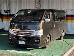 NISSAN�@NV350�@�Ɂ@RECARO�i���J���j�@SR-7F�@Lassic�@RED�@�~���E�@����