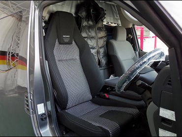NISSAN�@�L�����o���@QR25�i2018�N�j�@�Ɂ@RECARO�i���J���j�@LX-F�@IN110�@BK�@A/R�@����