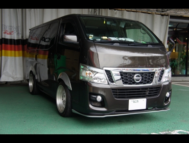 NISSAN�@�L�����o���@NV350�@�Ɂ@RECARO�i���J���j�@SR-7F�@KK100�@BK�@����