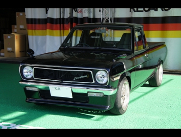 NISSAN�@�T�j�[�g���b�N�@GB122�@�Ɂ@RECARO�i���J���j�@�|�[���|�W�V�����@����