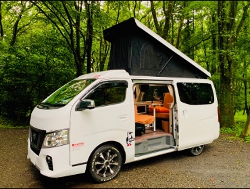 NISSAN�@NV350�L�����o���@�L�����s���O�d�l�@�t�����g3�l�|���@�Ɂ@RECARO�i���J���j�@SR-7F�@KK100�@BK�@�A�[�����X�g�t���@����