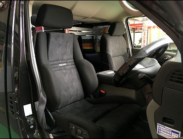 NISSAN�@NV350�L�����o���i2017�N�j�@�Ɂ@RECARO�i���J���j�@�I���\�y�h�@AN220HV�@BK�@����