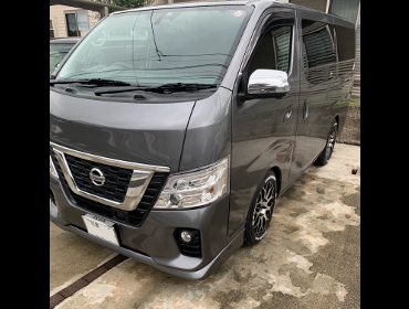 NISSAN�@NV350�L�����o���@�Ɂ@RECARO�i���J���j�@SR-7F�@KK100�@BK�@����