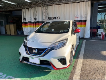 NISSAN�@�m�[�g�j�X��e-power�@HE12�@�Ɂ@RECARO�i���J���j�@RS-G�@GK�@BK/SIL�@����