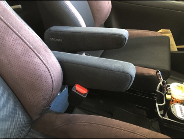 NISSAN�@�Z���i�@C26�@�Ɂ@RECARO�i���J���j�@SR-7F GU100H �u���E���@�A�[�����X�g�t���@�~2�@����