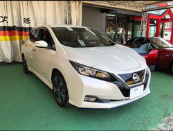 NISSAN�@���[�t�@�Ɂ@RECARO�i���J���j�@SR-7�@GK100�@BK/�u���[�@�V�[�g�q�[�^�[�t���@����