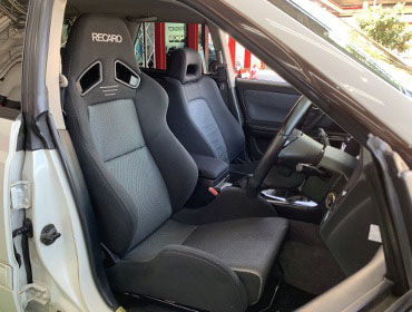 NISSAN�@�X�e�[�W�A�@WGNC34�i2000�N�j�@�Ɂ@RECARO�i���J���j�@SR-7�@GK100�@BK/SIL�@����