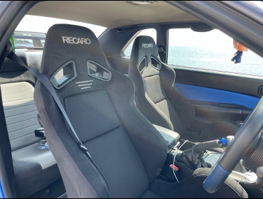 NISSAN�@�X�J�C���C���N�[�y�@2WD�@2�h�A�@HR34�@�Ɂ@RECARO�i���J���j�@SR-7�@GU100�@BK�@�~���E�@����