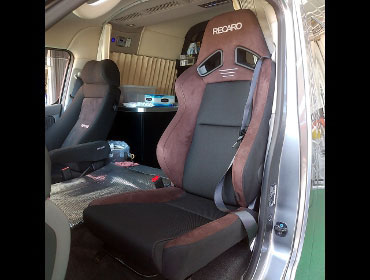 NISSAN�@NV350�L�����o���@�L�����s���O�J�[�@���C�h�n�C���[�t�i2022�N�j�@�Ɂ@RECARO�i���J���j�@�G���S���hMV�@BK�@���@SR-7F�@GU100�@�u���E���@����