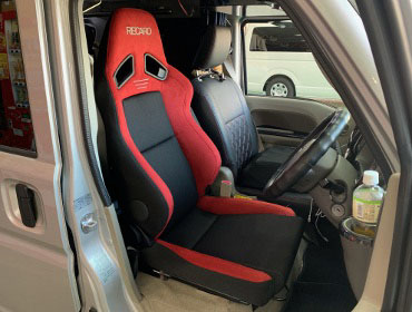 NISSAN�@�N���b�p�[�@DR17V�i2016�N�j�@�Ɂ@RECARO�i���J���j�@SR-7F�@GU100�@RED�@����