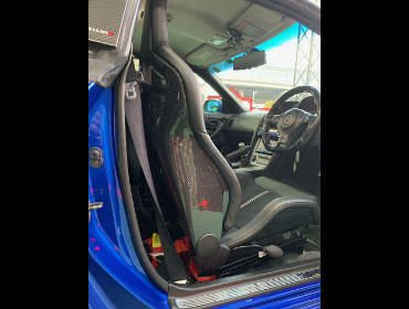 NISSAN�@�X�J�C���C��GT-R�@BNR34�i1999�N�j�@�Ɂ@RECARO�i���J���j�@�X�|�[�c�X�^�[CL210H CF�@BK�@�o�b�N�J�[�{���V�F���@����