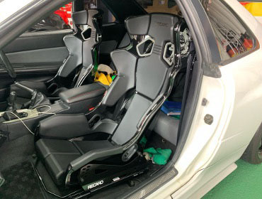 NISSAN�@�X�J�C���C��GTR�@BNR34�@�Ɂ@RECARO(���J���j�@PRO RACER�@RMS�@2700G�@�~���E�@����