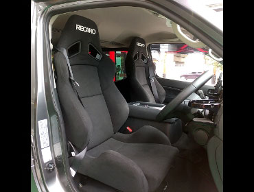 NISSAN�@�L�����o���@VN6E26�@�����V�[�g�q�[�^�[�t���ԁ@�Ɂ@RECARO�i���J���j�@SR-7�@KK100�@BK�@�V�[�g�q�[�^�[�t���@���@SR-7F�@KK100 BK�@�V�[�g�q�[�^�[�t���@����