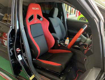 NISSAN�@���[�t�@ZE1�@�j�X���i2019�N�j�@�Ɂ@RECARO�i���J���j�@SR-7F�@GU100H�@RED�@�V�[�g�q�[�^�[�t���@����