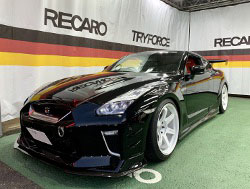 NISSAN�@GT-R�@R35�i2022�N�j�@�Ɂ@RECARO�i���J���j�@PRO RACER RMS�@2600A�@����