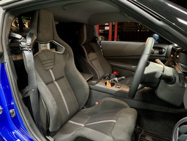 NISSAN�@�t�F�A���f�BZ�@RZ34�i2024�N�j�@�Ɂ@RECARO�i���J���j�@�X�|�[�c�X�^�[�@GK100H�@BK/BK�@����