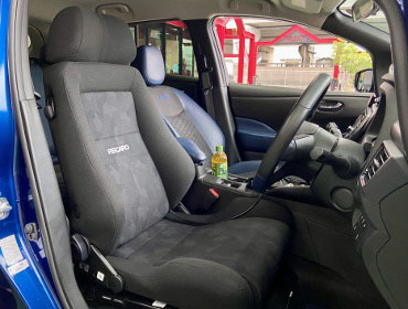 NISSAN�@���[�t�@ZE1�i2019�N�j�@�Ɂ@RECARO�i���J���j�@�G���S���hD�@BK�@����