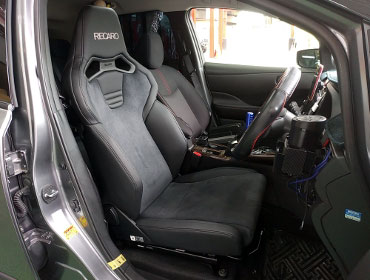 NISSAN�@���[�tNISMO�@ZE1�i2020�N�j�@�Ɂ@RECARO�i���J���j�@SR-C�@UT100H�@BK�@�V�[�g�q�[�^�[�t���@����