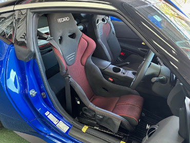NISSAN�@�t�F�A���f�BZ�@RZ34�i2024�N�j�@�Ɂ@RECARO�i���J���j�@RS-G�@GK�@BK/RED�@���@SR-S�@BK100�@BK/RED�@����