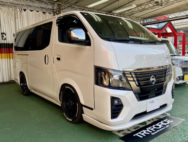 NISSAN�@�L�����o���@VR2E26�i2022�N�j�@�Ɂ@RECARO�i���J���j�@LX-F�@WL110H�@BK�@�V�[�g�q�[�^�[�t���@�~���E�@����