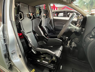 NISSAN�@�}�[�`�@K13�i2012�N�j�@�Ɂ@RECARO�i���J���j�@PRO�@RACER�@RMS2700G�@�~���E�@����