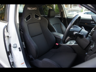 RECARO�i���J���V�[�g�j�@SUBARU�@���K�V�B�@BM��RECARO�i���J���j�@SR-7 SK100�@BK/BK�@����