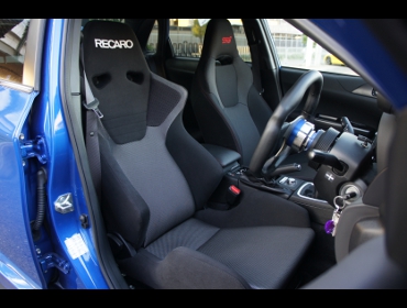RECARO�i���J���V�[�g�j�@SUBARU�@�C���v���b�T�@GVB��RECARO�i���J���j�@SR-6 SK100S BK/SIL�@����