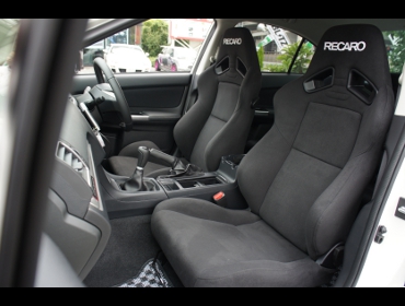 RECARO�i���J���V�[�g�j�@SUBARU�@�C���v���b�T�@G4�@GJ3�Ƀ��J���@SR-7 KK100�@BK�@���@SR-7F KK100�@BK�@����