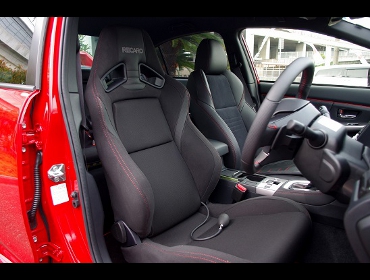 RECARO�i���J���V�[�g�j�@SUBARU�@WRX�@S4�@VAG�Ƀ��J���@SR-7F Lassic �@BK/RED�@����