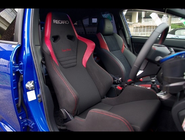 RECARO�i���J���V�[�g�j�@SUBARU�@WRX�@STI�@VAB�Ƀ��J���@����SR-6�@�X�[�p�[�V���^���NNU�@����