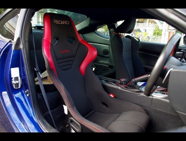 RECARO�i���J���V�[�g�j�@SUBARU�@BRZ�@ZC6�Ƀ��J���@����RS-G �X�[�p�[�V���^���NNU�@����