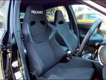 RECARO�i���J���V�[�g�j�@SUBARU�@�C���v���b�T�@GRB�Ƀ��J���@SR-6 KK100S BK�@����