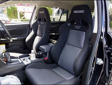 RECARO�i���J���V�[�g�j�@SUBARU�@�����H�[�O�@VM4�Ƀ��J���@SR-7�@GK100�@BK/SIL�@���@SR-7F�@GK100�@BK/SIL�@����