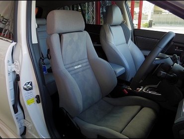 SUBARU�@�����H�[�O�@VM�@�Ɂ@RECARO�i���J���j�@�I���\�y�h�@AN220HV�@�O���C�@����