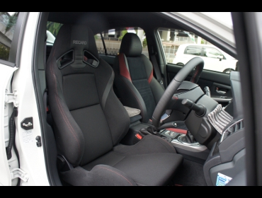 RECARO�i���J���V�[�g�j�@SUBARU�@WRX�@STI�@VAB�Ƀ��J���@SR-7�@Lassic�@BK/RED�@����