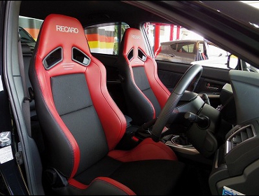 SUBARU�@WRX�@STI-typeS�@�Ɂ@RECARO�i���J���j�V�[�g�@SR-7�@Lassic�@RED�@���@SR-7F�@Lassic�@RED�@����